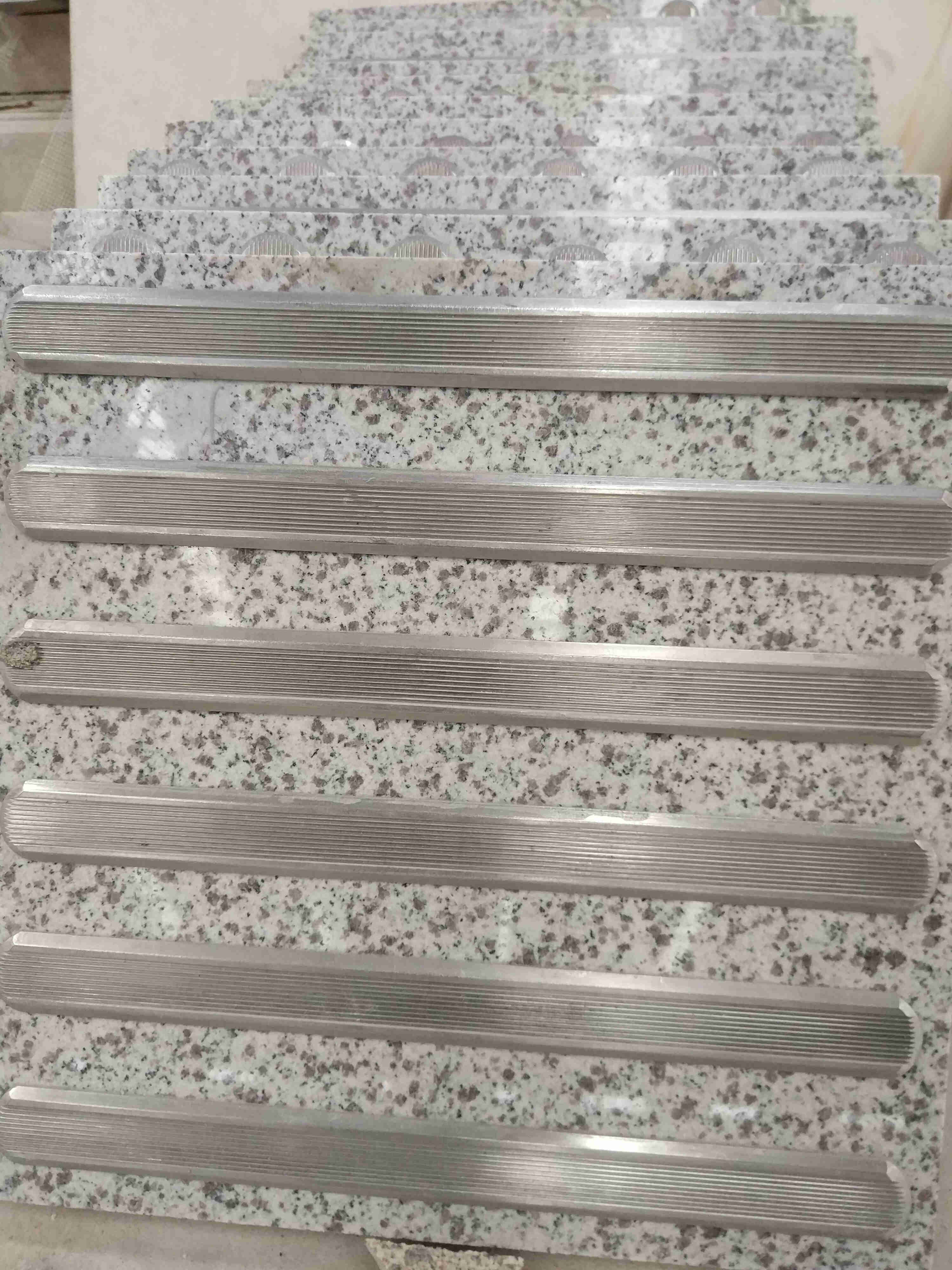 �����ذ�